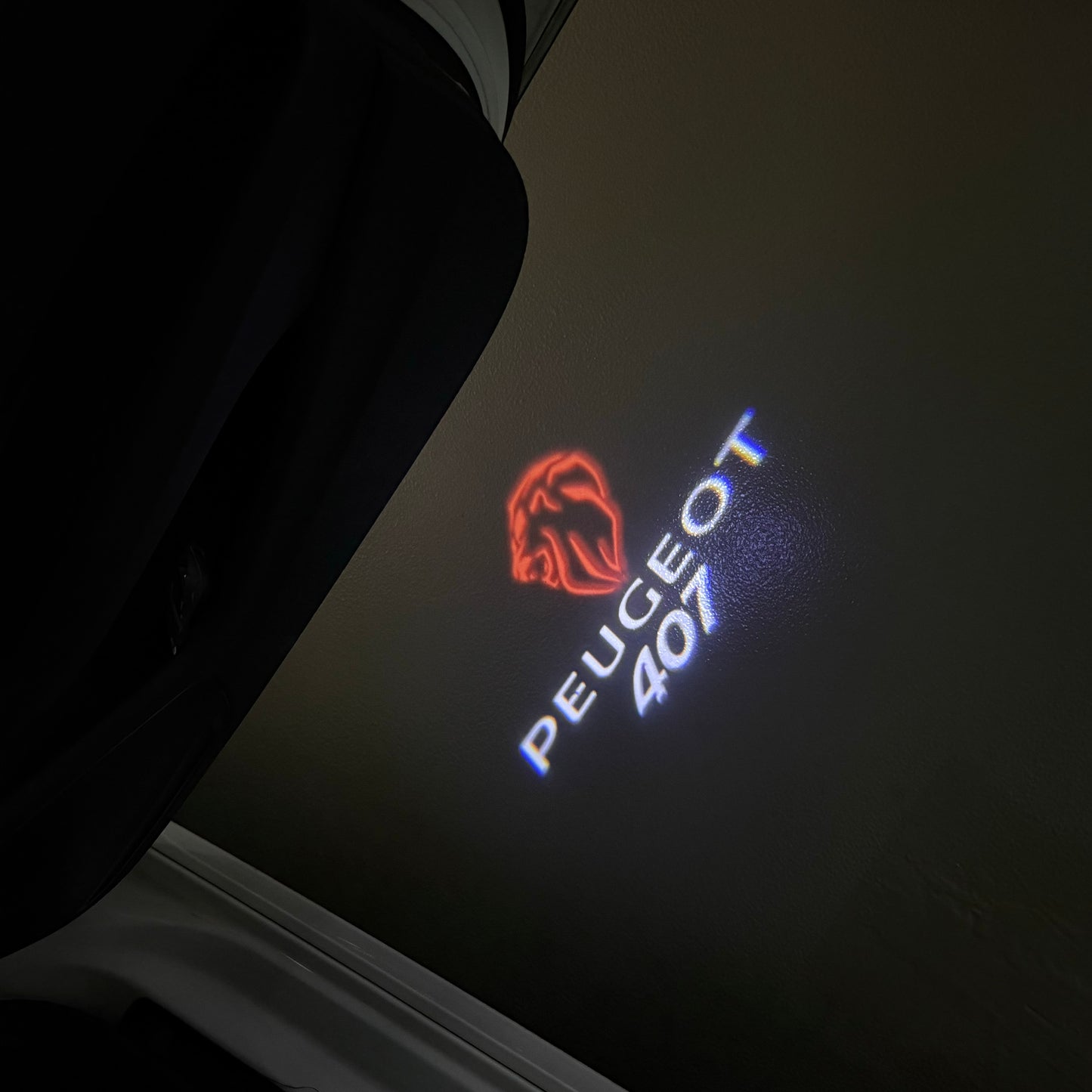 PEUGEOT 407 LOGO PROJECTOT LIGHTS (quantity 1 = 1 sets/2 door lights) Nr.6024q34