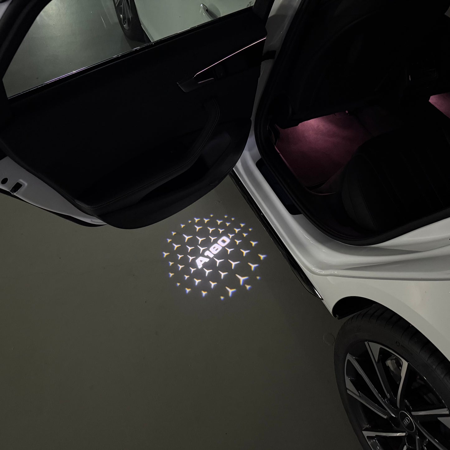 MERCEDES BENZ A180 LOGO PROJECTOR LIGHTS (quantity 1 = 1 sets/2 door lights)Nr.03f012