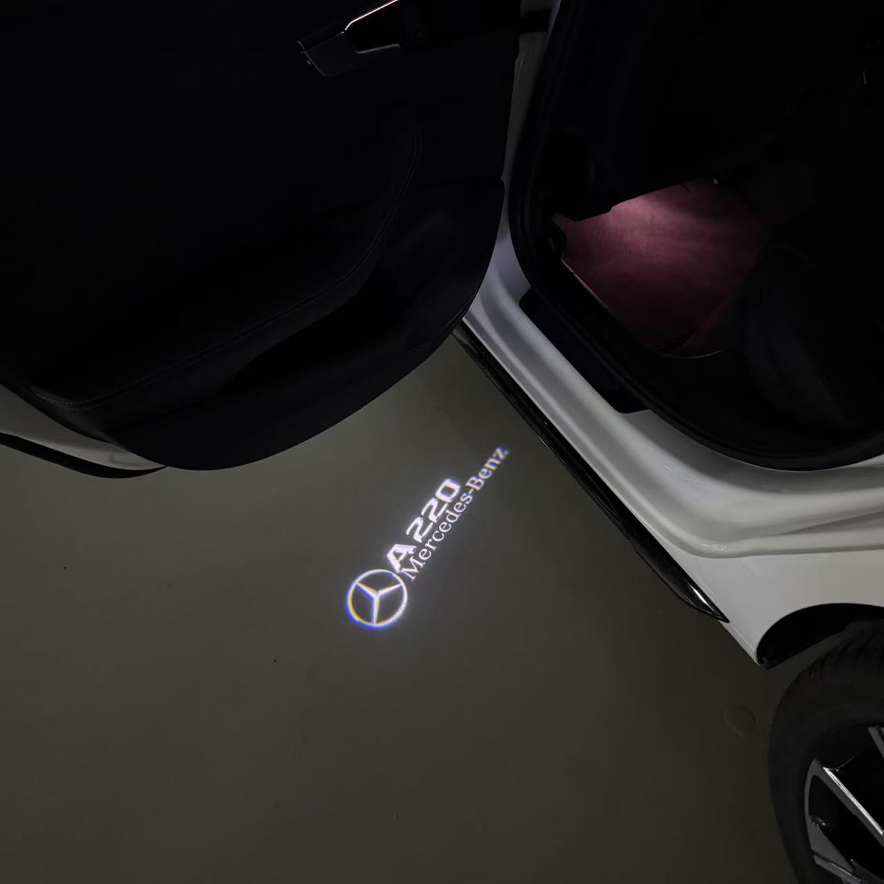 MERCEDES BENZ A220 LOGO PROJECTOR LIGHTS (quantity 1 = 1 sets/2 door lights)Nr.03f07