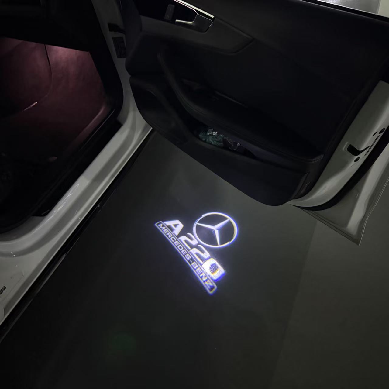 MERCEDES BENZ A220 LOGO PROJECTOR LIGHTS (quantity 1 = 1 sets/2 door lights)Nr.03f08