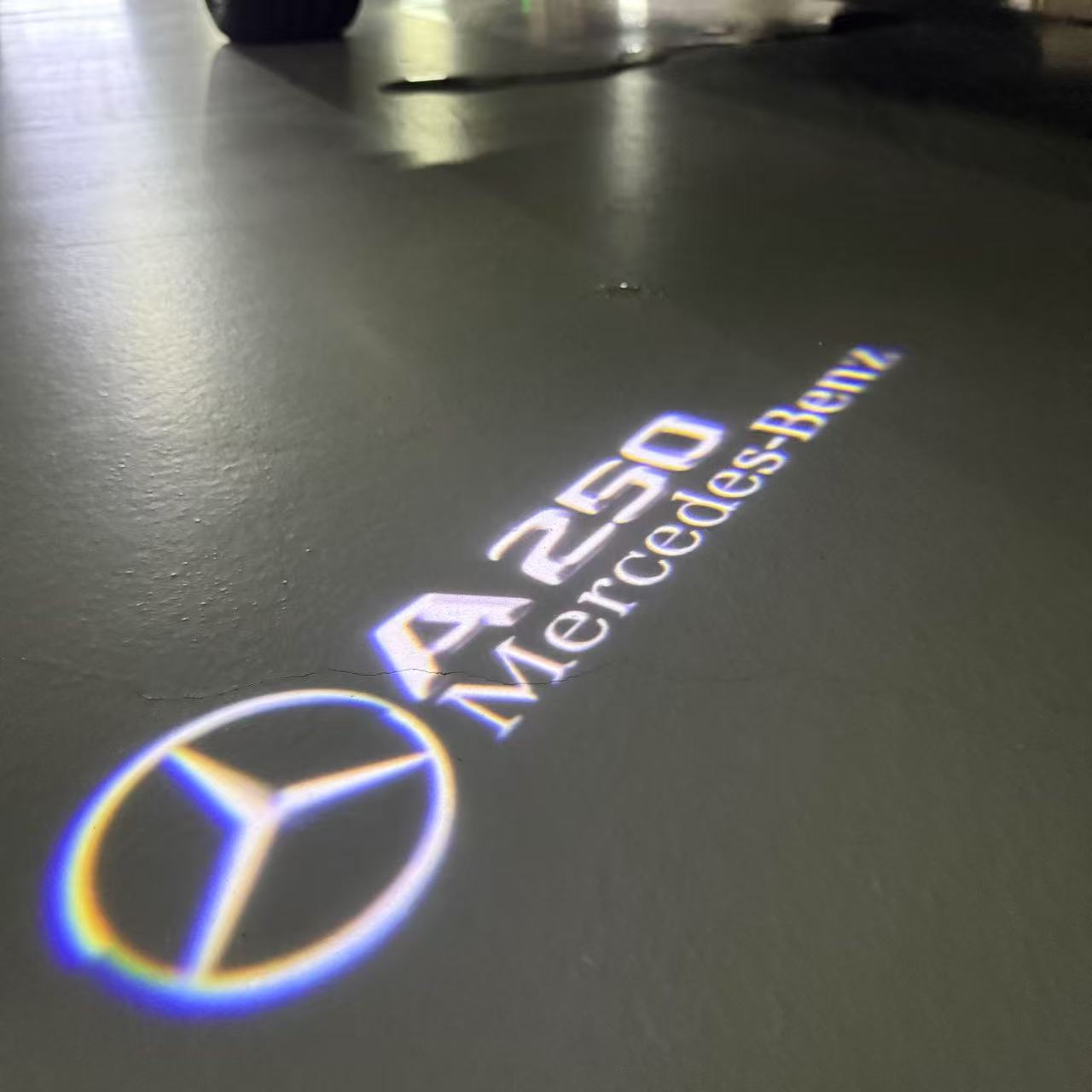 MERCEDES BENZ A250 LOGO PROJECTOR LIGHTS (quantity 1 = 1 sets/2 door lights)Nr.03f04