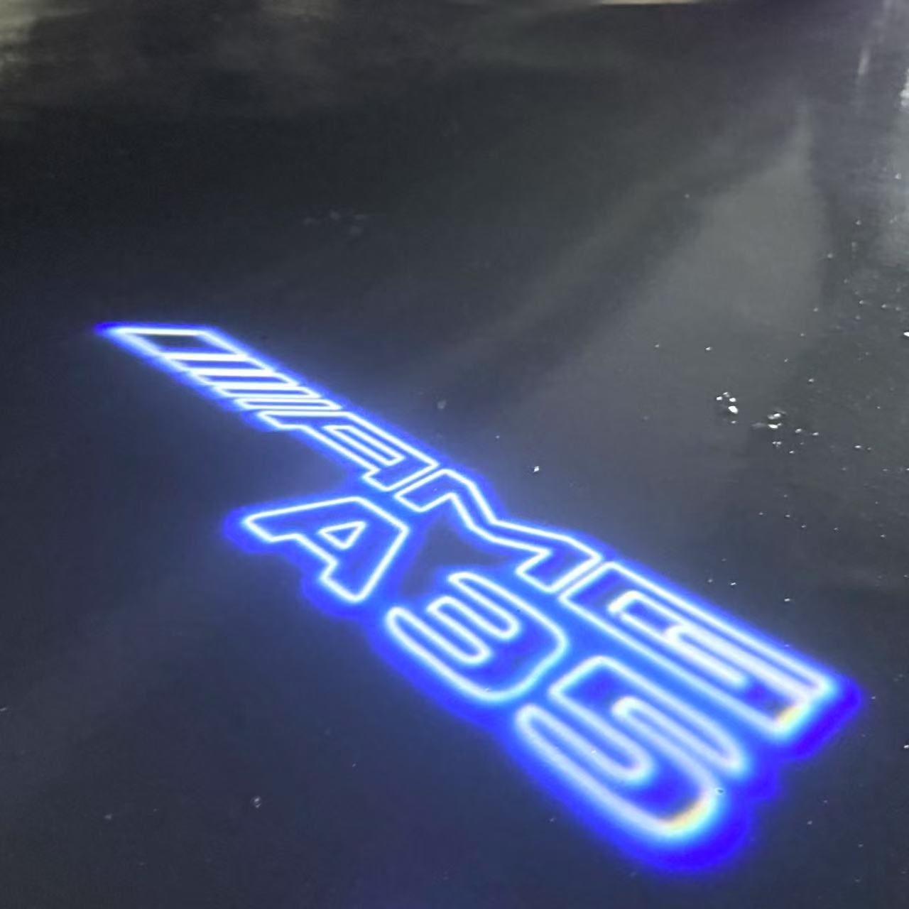 MERCEDES BENZ A35 AMG LOGO PROJECTOR LIGHTS (quantity 1 = 1 sets/2 door lights)Nr.03f021