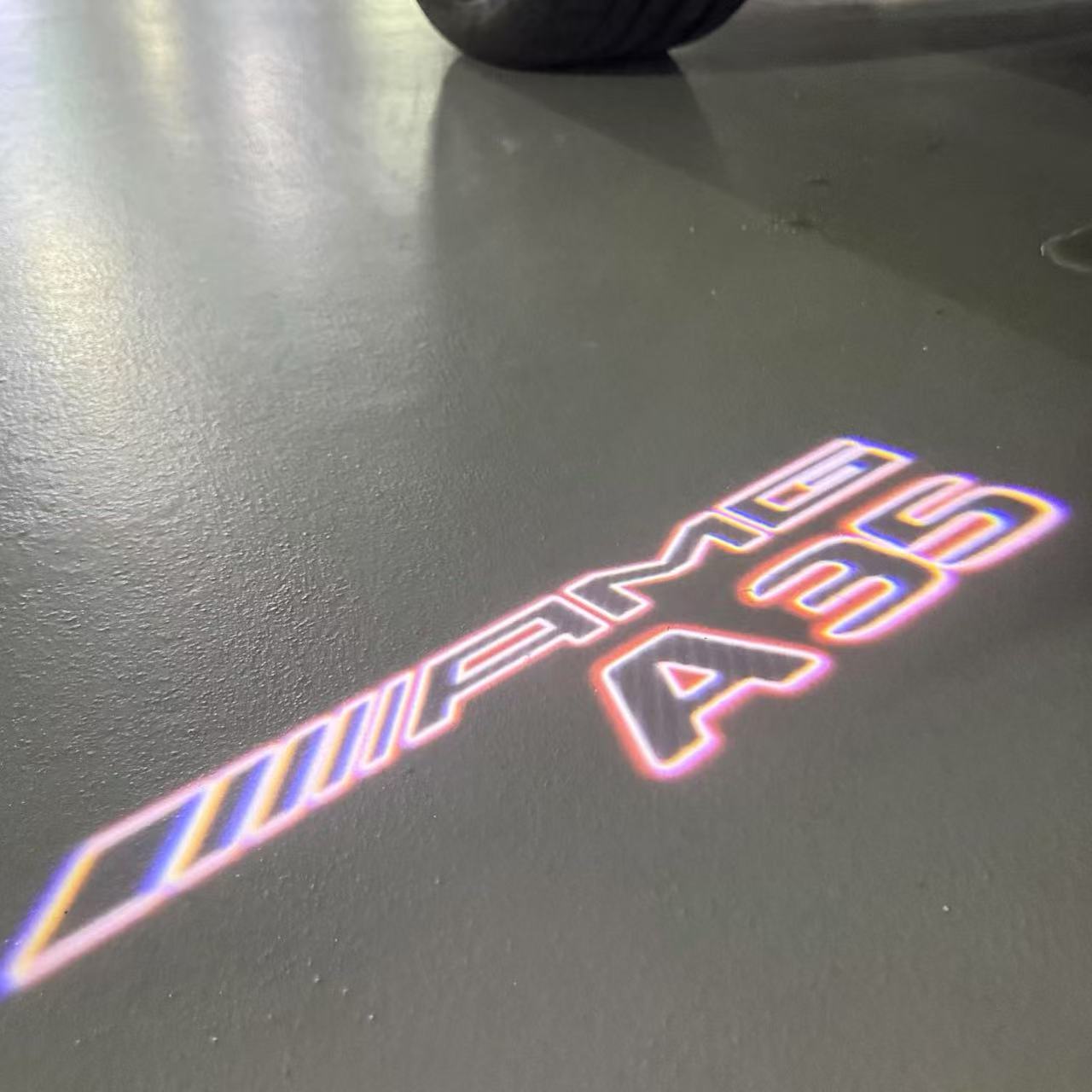 MERCEDES BENZ A35 AMG LOGO PROJECTOR LIGHTS (quantity 1 = 1 sets/2 door lights)Nr.03f024