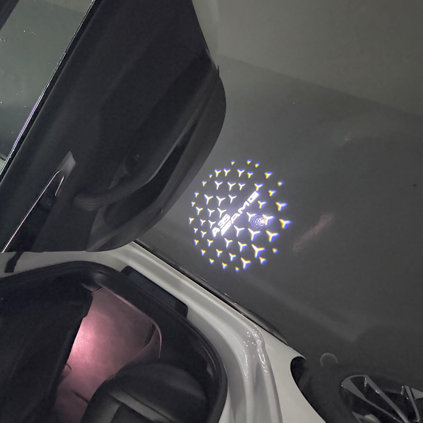 MERCEDES BENZ A35 AMG LOGO PROJECTOR LIGHTS (quantity 1 = 1 sets/2 door lights)Nr.03f023