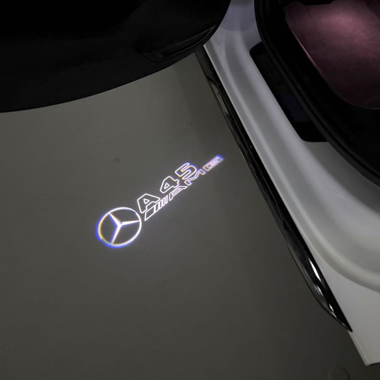 MERCEDES BENZ A45 AMG LOGO PROJECTOR LIGHTS (quantity 1 = 1 sets/2 door lights)Nr.03f019