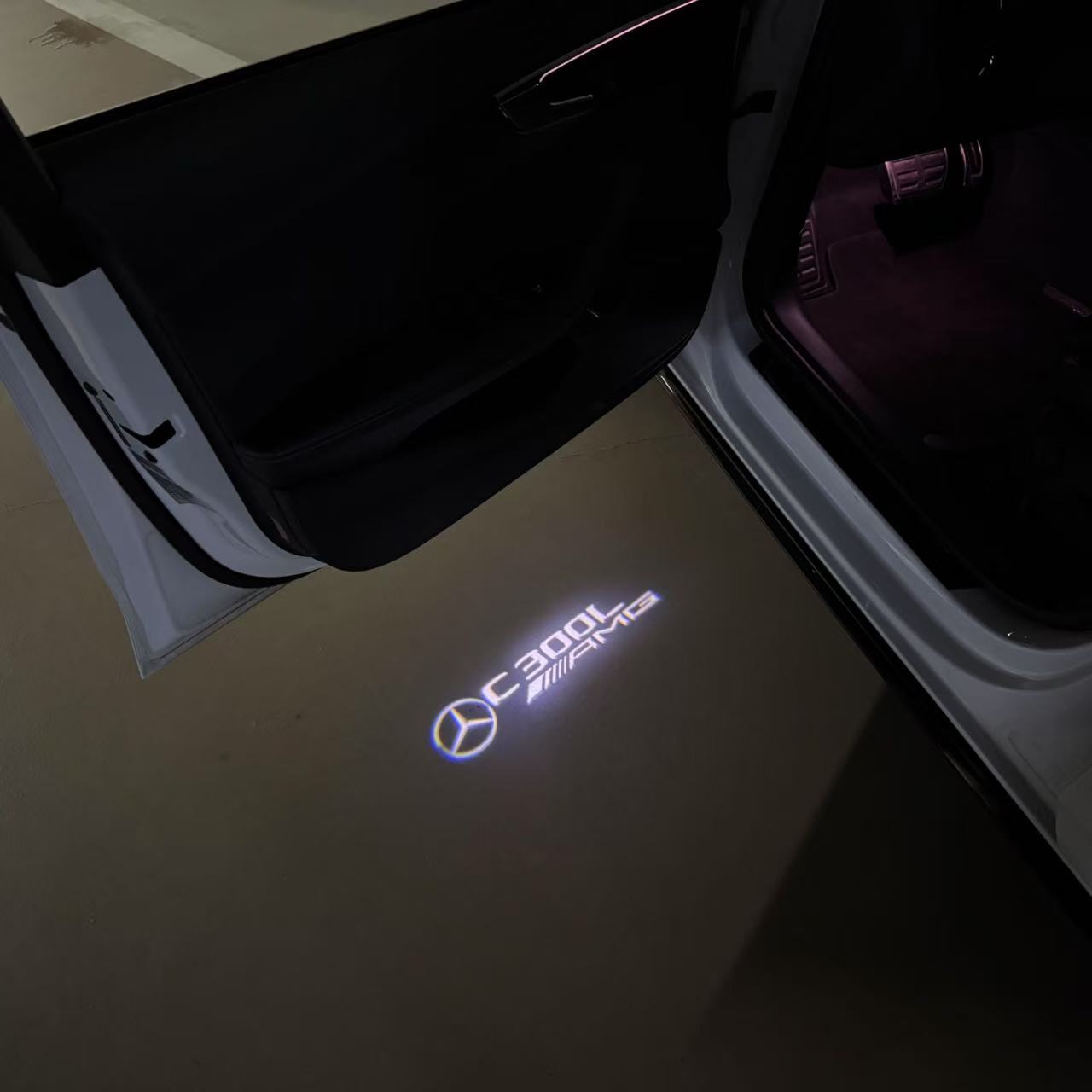 MERCEDES BENZ C 300L AMG LOGO PROJECTOT LIGHTS (quantity 1 = 1 sets/2 door lights)Nr.03f035