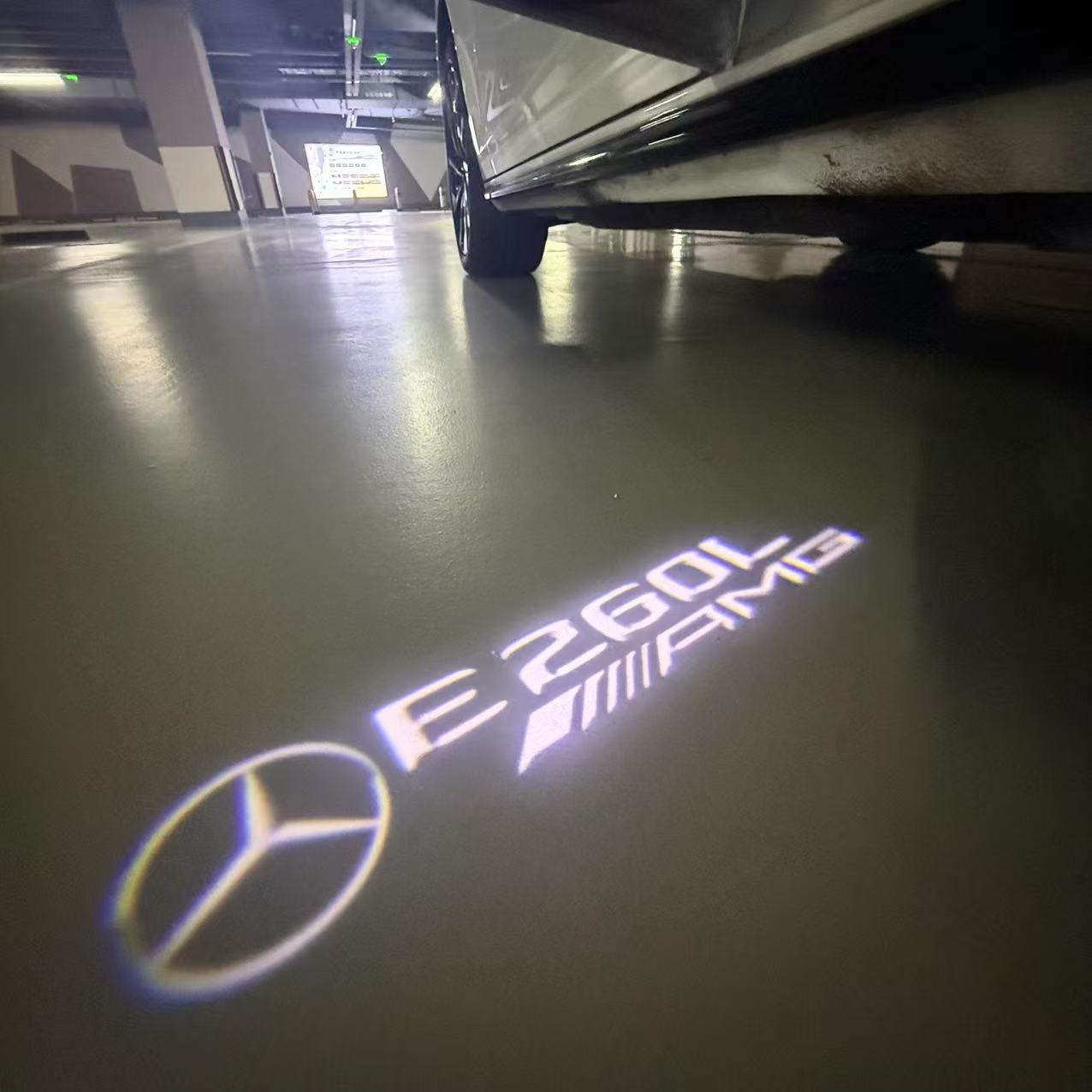 MERCEDES BENZ E 260L AMG LOGO PROJECTOT LIGHTS (quantity 1 = 1 sets/2 door lights)Nr.03f026