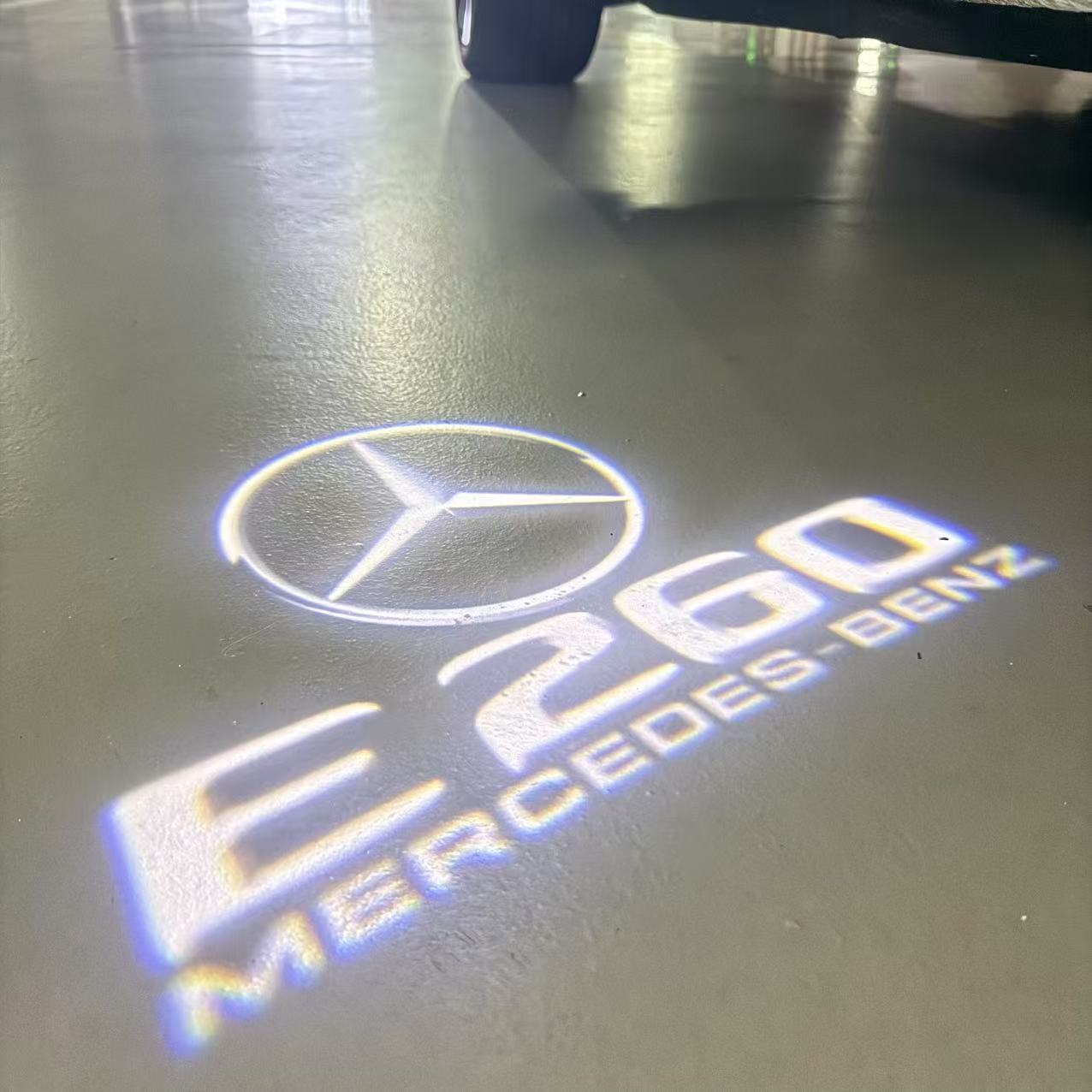 MERCEDES BENZ E 260 LOGO PROJECTOT LIGHTS (quantity 1 = 1 sets/2 door lights)Nr.03f025