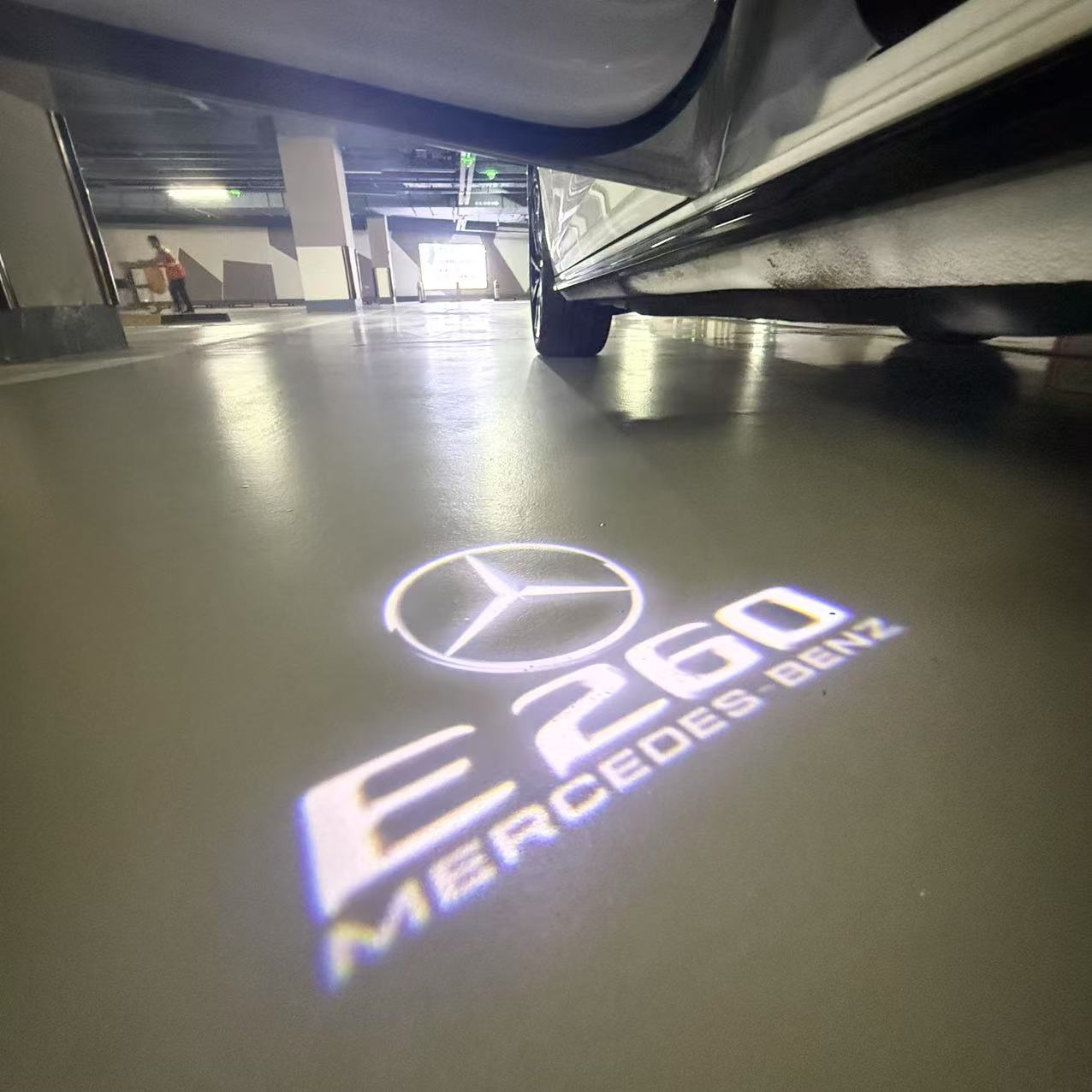 MERCEDES BENZ E 260 LOGO PROJECTOT LIGHTS (quantity 1 = 1 sets/2 door lights)Nr.03f025