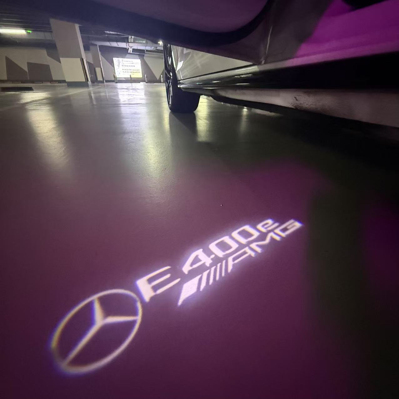 MERCEDES BENZ E 400e AMG LOGO PROJECTOT LIGHTS (quantity 1 = 1 sets/2 door lights)Nr.03f046
