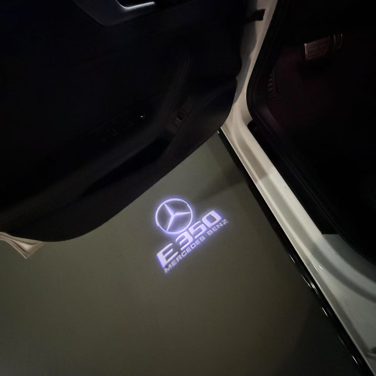 MERCEDES BENZ E 350 LOGO PROJECTOT LIGHTS (quantity 1 = 1 sets/2 door lights)Nr.03f040