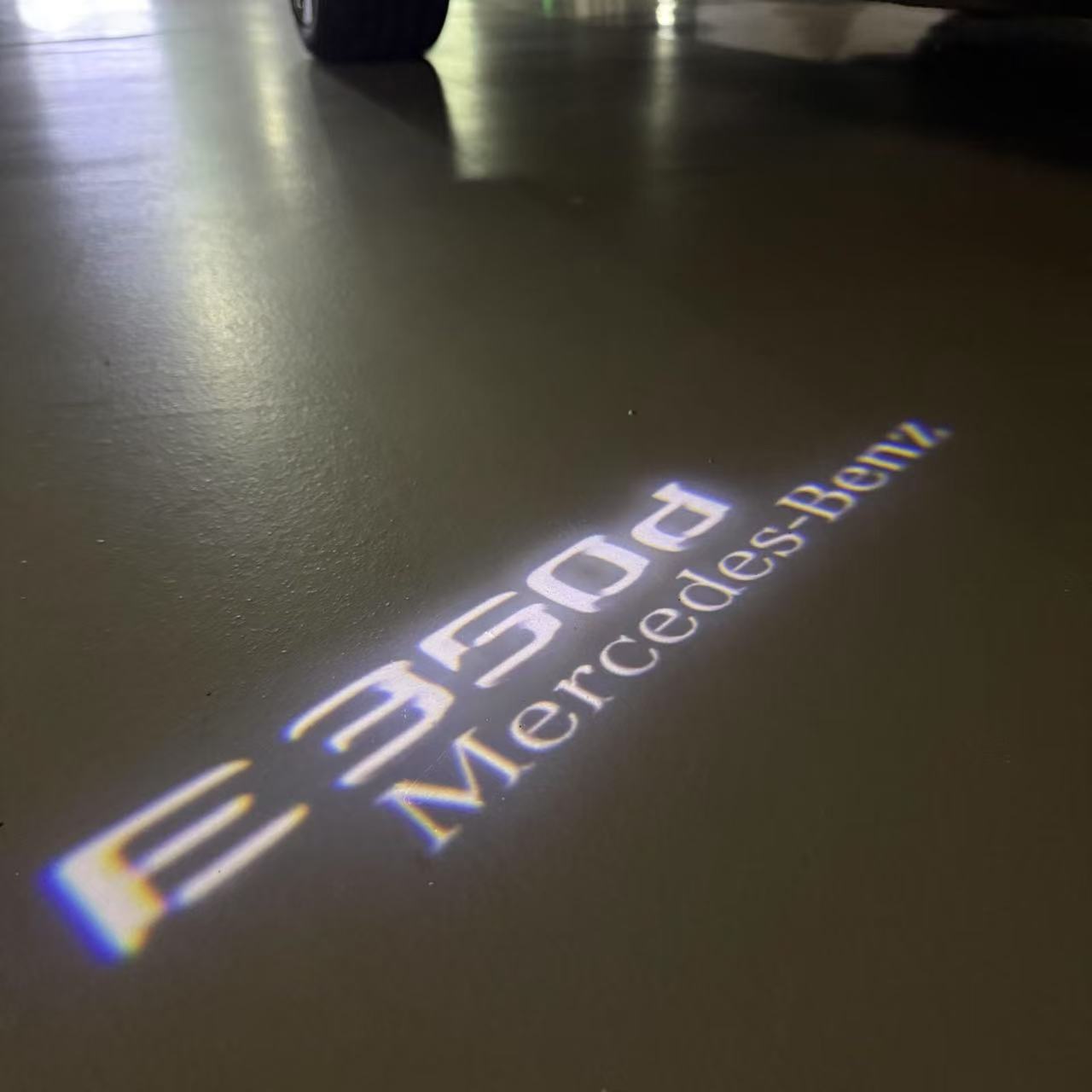 MERCEDES BENZ E 350d LOGO PROJECTOT LIGHTS (quantity 1 = 1 sets/2 door lights)Nr.03f039
