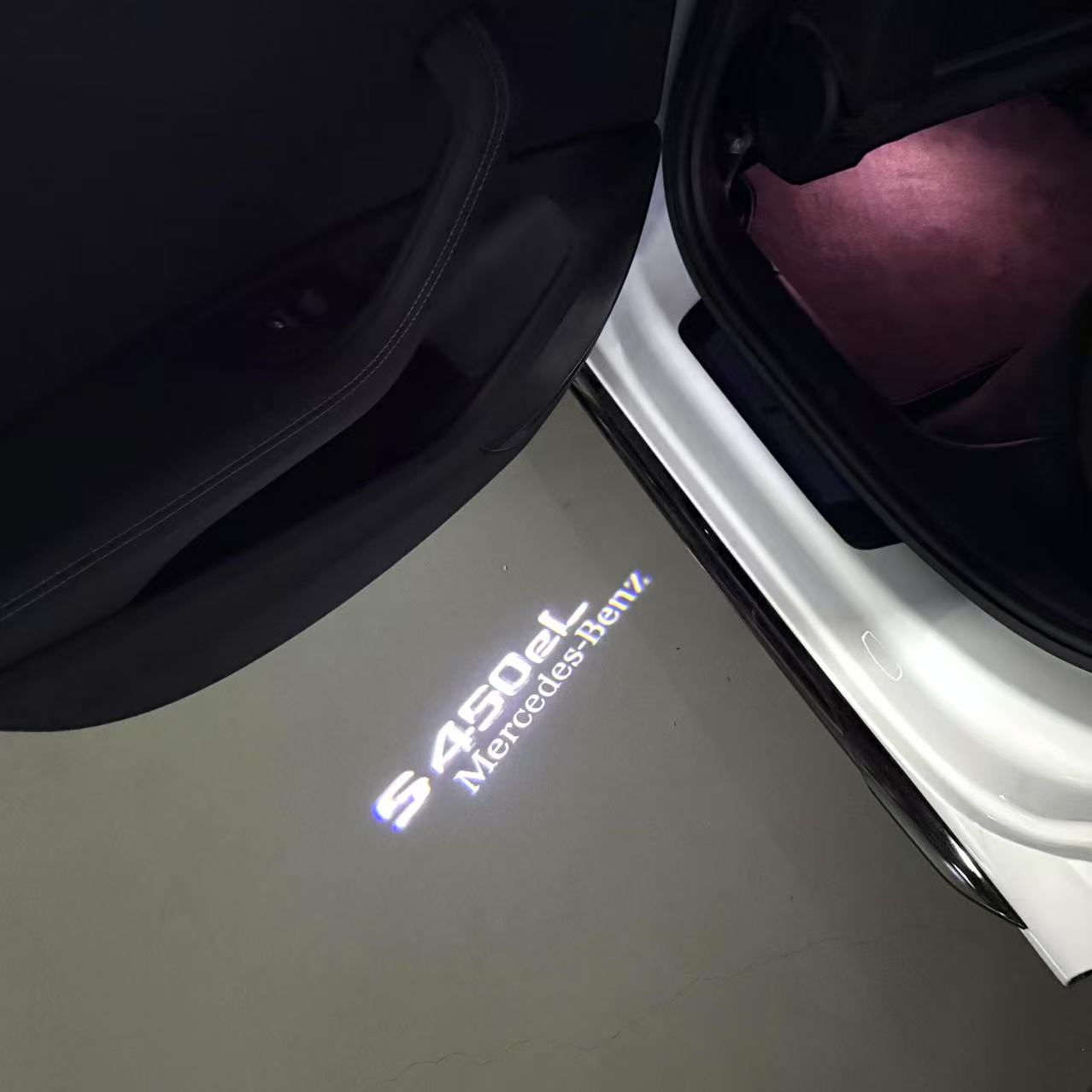 MERCEDES BENZ S 450 LOGO PROJECTOR LIGHTS (quantity 1 = 1 sets/2 door lights)Nr.03f038