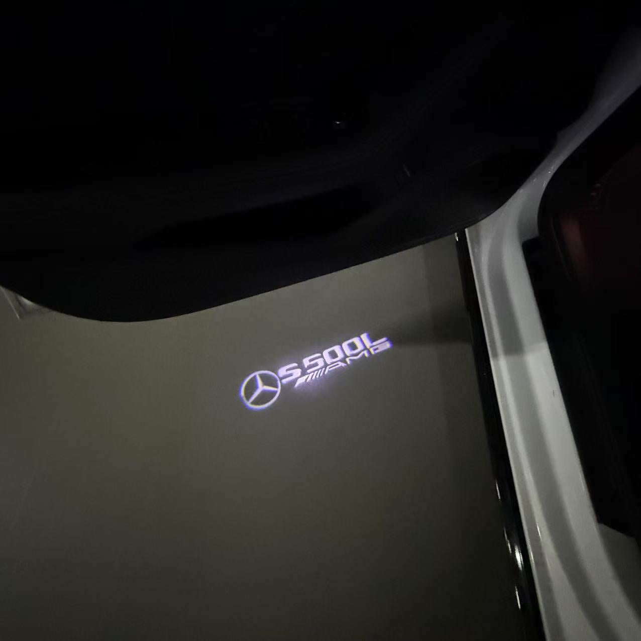 MERCEDES BENZ S 500L LOGO PROJECTOR LIGHTS (quantity 1 = 1 sets/2 door lights)Nr.03f040