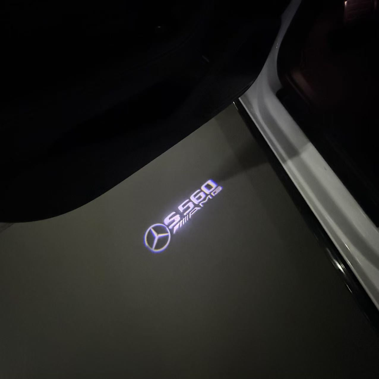MERCEDES BENZ S 560 LOGO PROJECTOR LIGHTS (quantity 1 = 1 sets/2 door lights)Nr.03f044