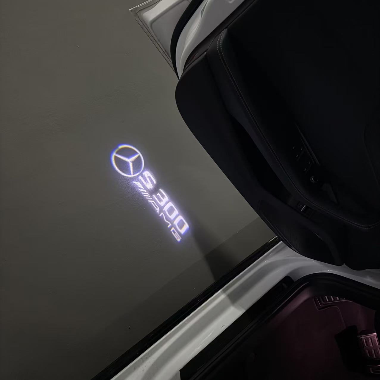 MERCEDES BENZ S 300 LOGO PROJECTOR LIGHTS (quantity 1 = 1 sets/2 door lights)Nr.03f019