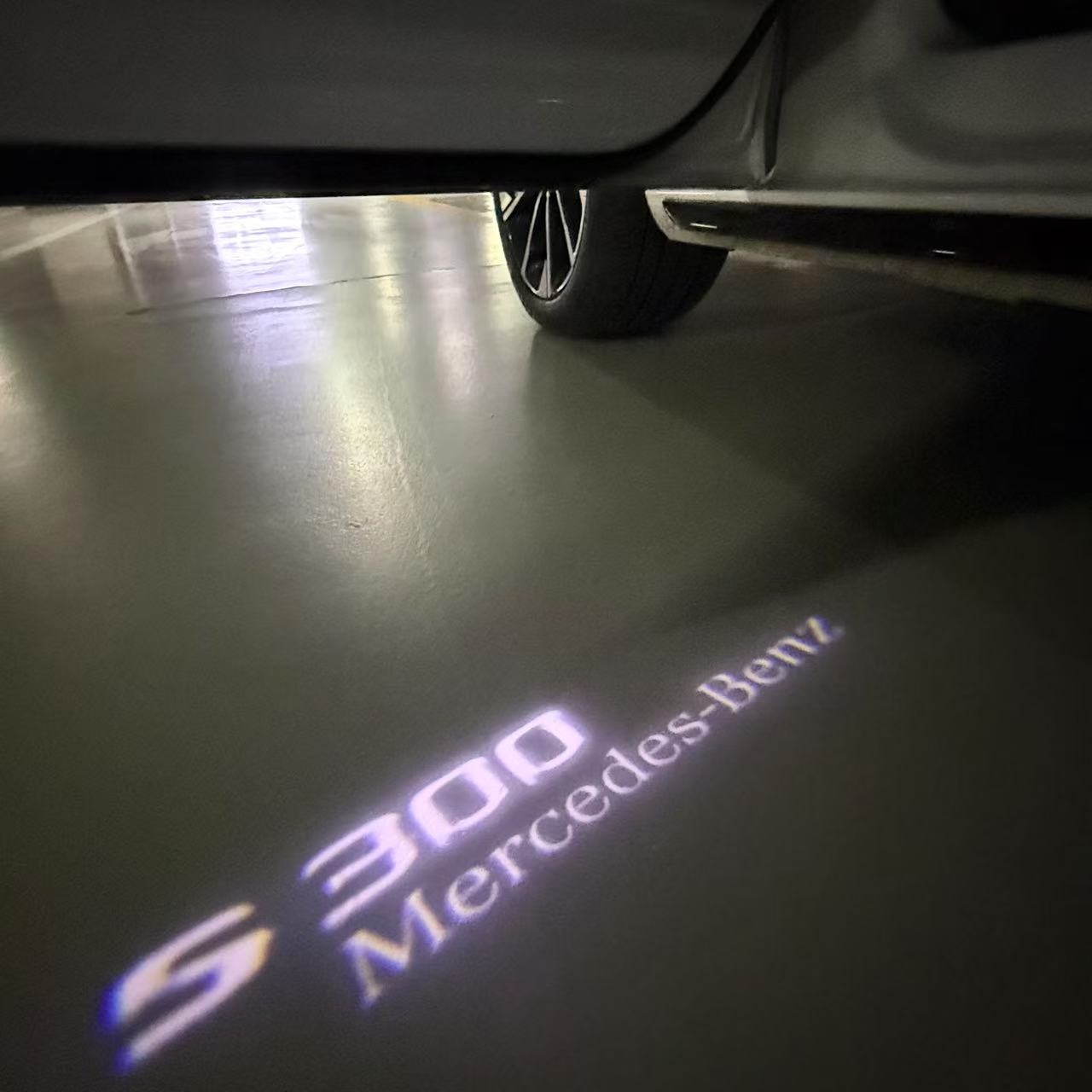MERCEDES BENZ S 300 LOGO PROJECTOR LIGHTS (quantity 1 = 1 sets/2 door lights)Nr.03f021