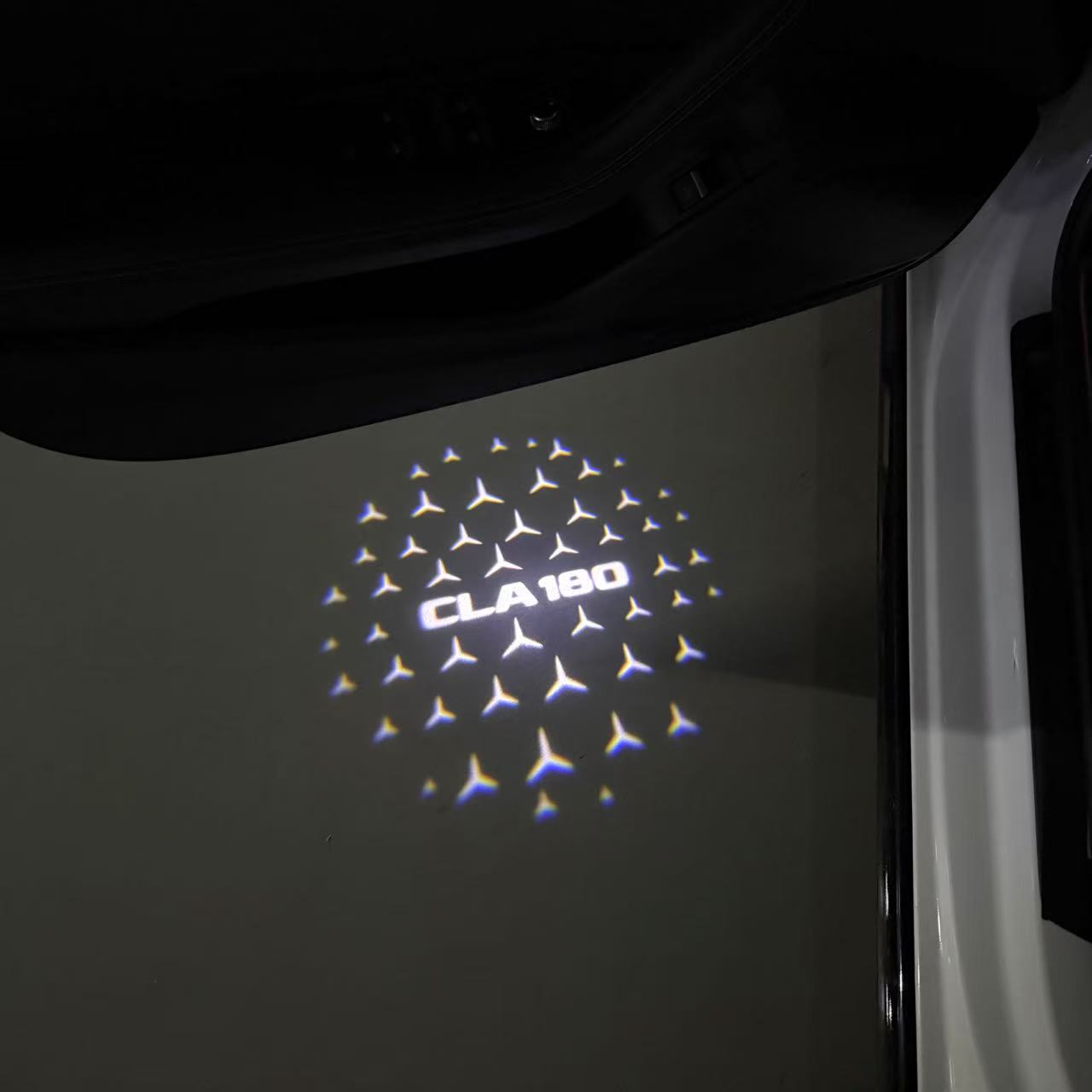 MERCEDES BENZ CLA 180 LOGO PROJECTOT LIGHTS (quantity 1 = 1 sets/2 door lights)Nr.03f015