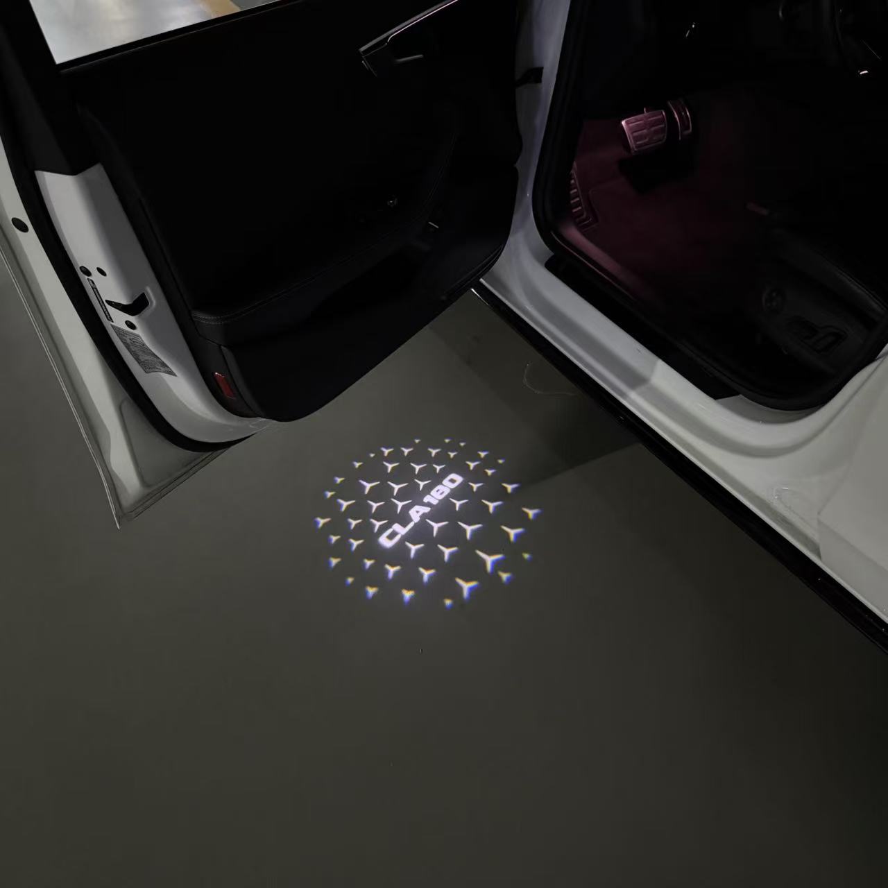MERCEDES BENZ CLA 180 LOGO PROJECTOT LIGHTS (quantity 1 = 1 sets/2 door lights)Nr.03f015