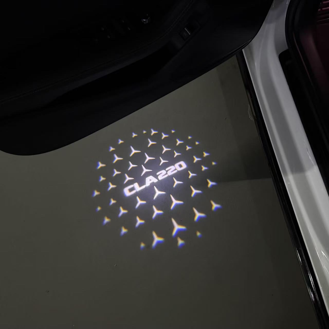MERCEDES BENZ CLA 220 LOGO PROJECTOT LIGHTS (quantity 1 = 1 sets/2 door lights)Nr.03f021