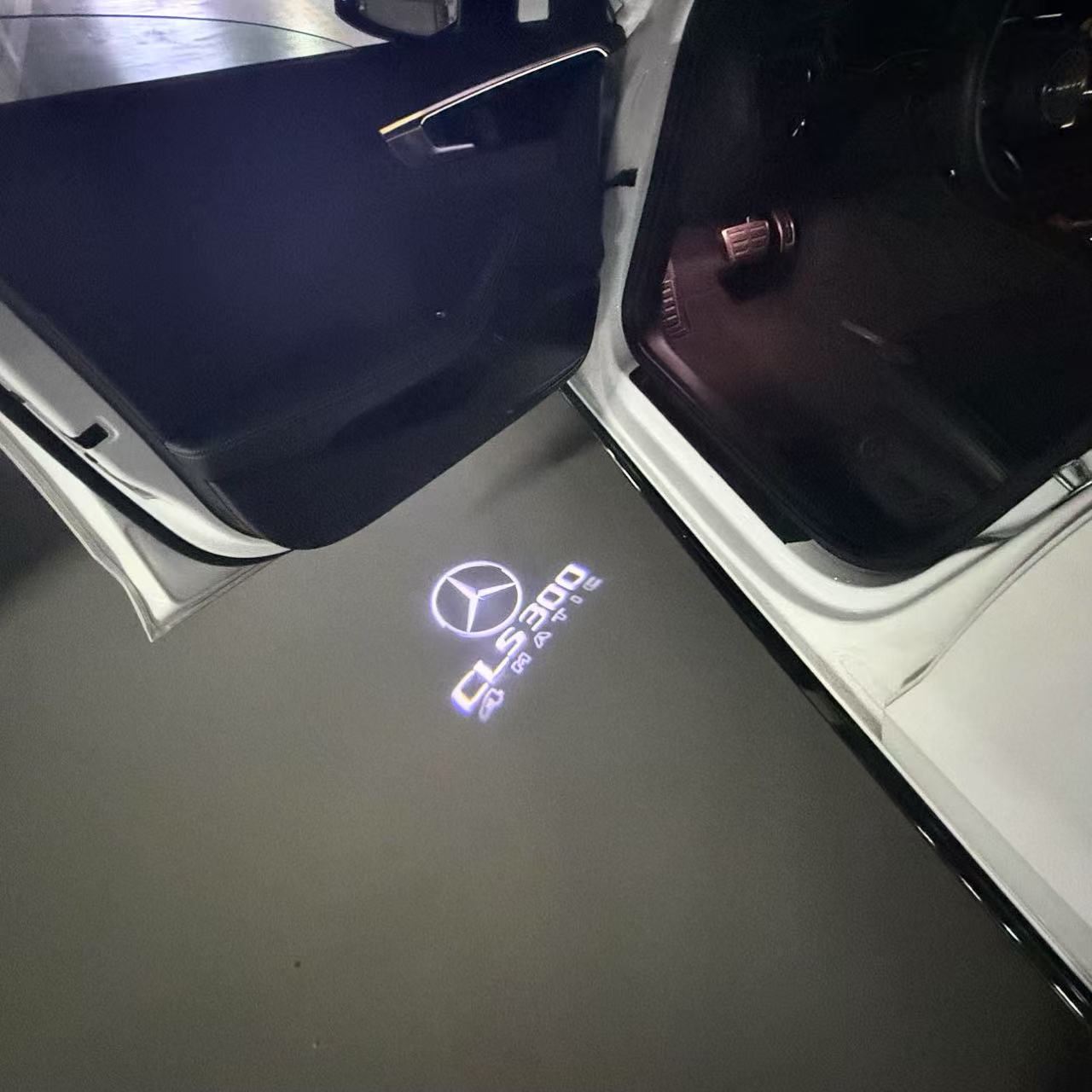 MERCEDES BENZ CLS 300 LOGO PROJECTOT LIGHTS (quantity 1 = 1 sets/2 door lights)Nr.03f024