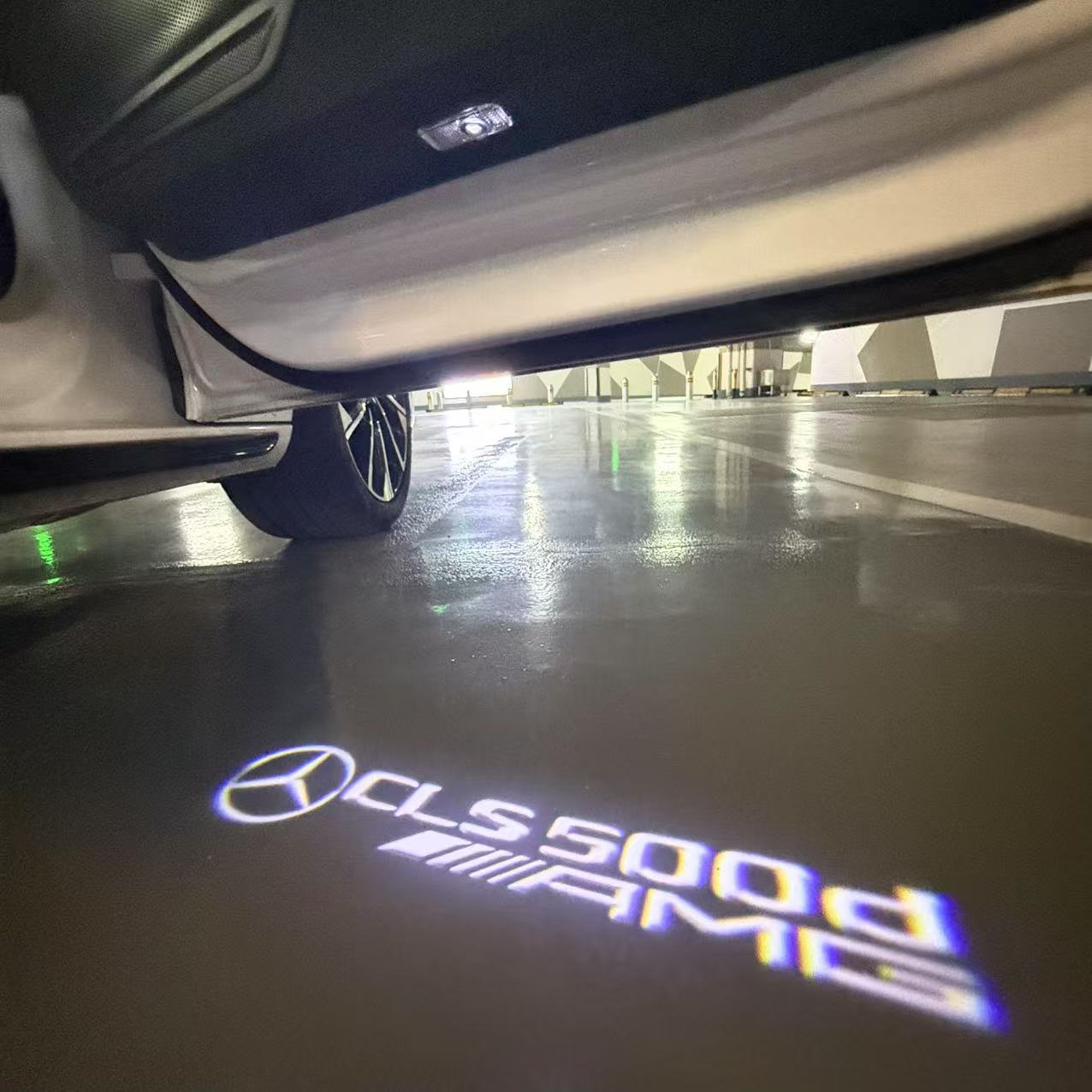 MERCEDES BENZ CLS 500d AMG LOGO PROJECTOT LIGHTS (quantity 1 = 1 sets/2 door lights)Nr.03f035