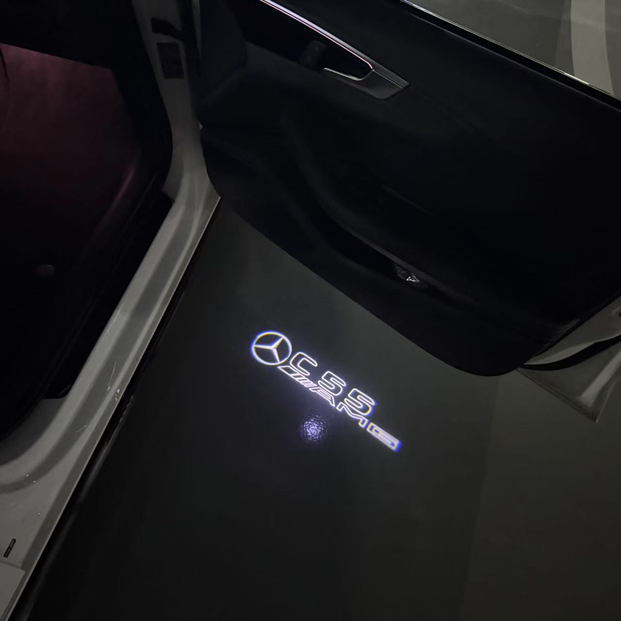MERCEDES BENZ C55 AMG LOGO PROJECTOT LIGHTS (quantity 1 = 1 sets/2 door lights)Nr.03f09