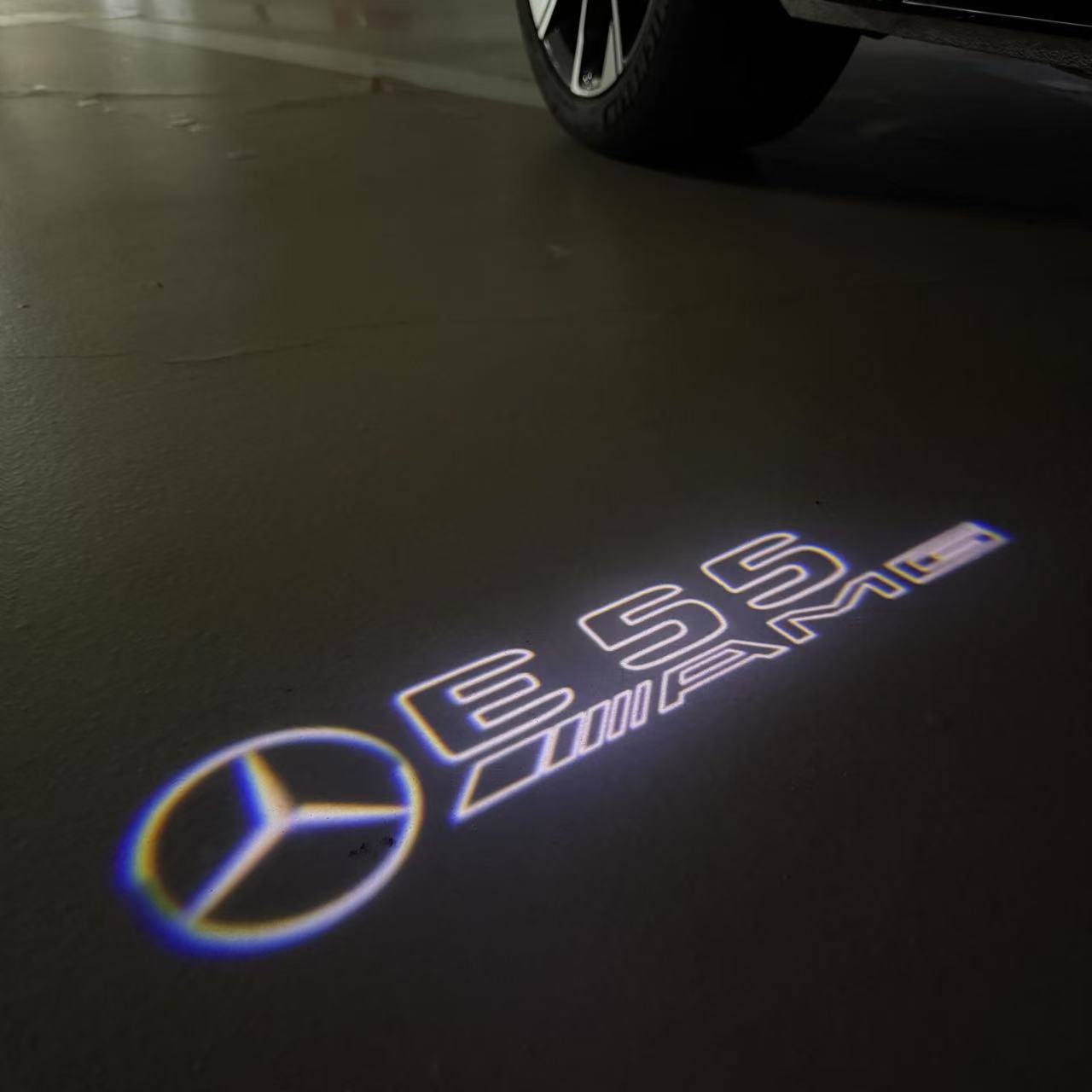 MERCEDES BENZ E55 AMG LOGO PROJECTOT LIGHTS (quantity 1 = 1 sets/2 door lights)Nr.03f04