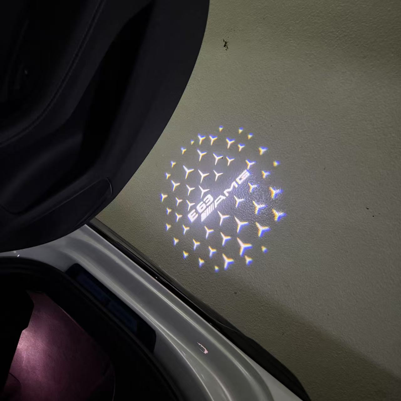 MERCEDES BENZ E63 AMG LOGO PROJECTOT LIGHTS (quantity 1 = 1 sets/2 door lights)Nr.03f08
