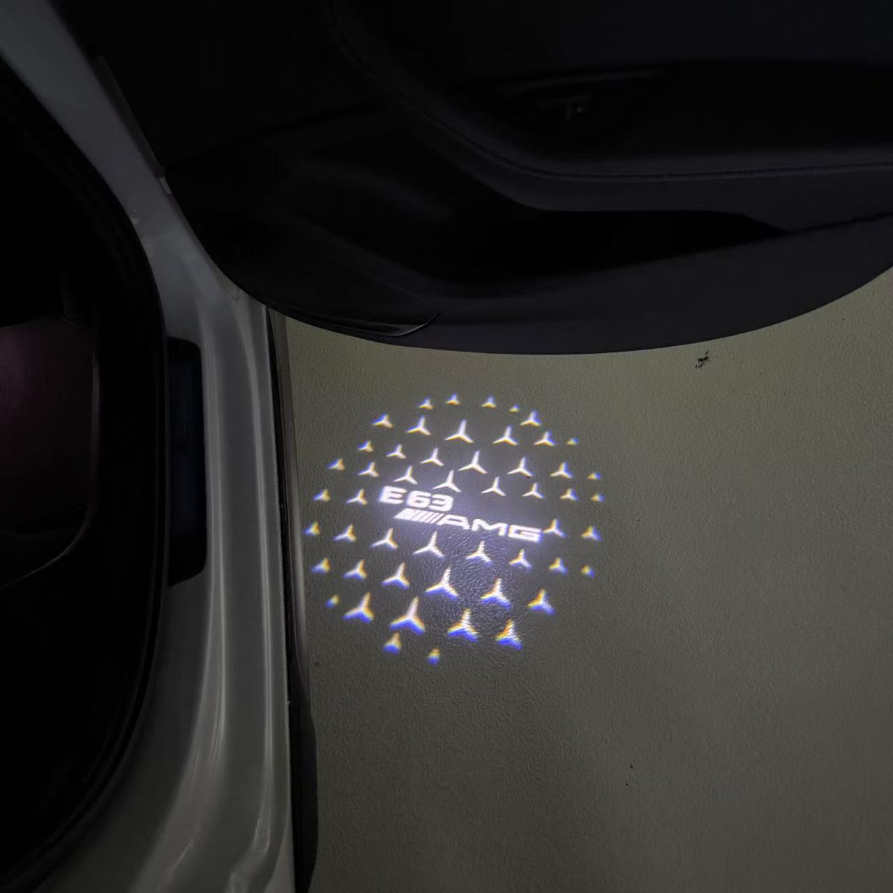 MERCEDES BENZ E63 AMG LOGO PROJECTOT LIGHTS (quantity 1 = 1 sets/2 door lights)Nr.03f08