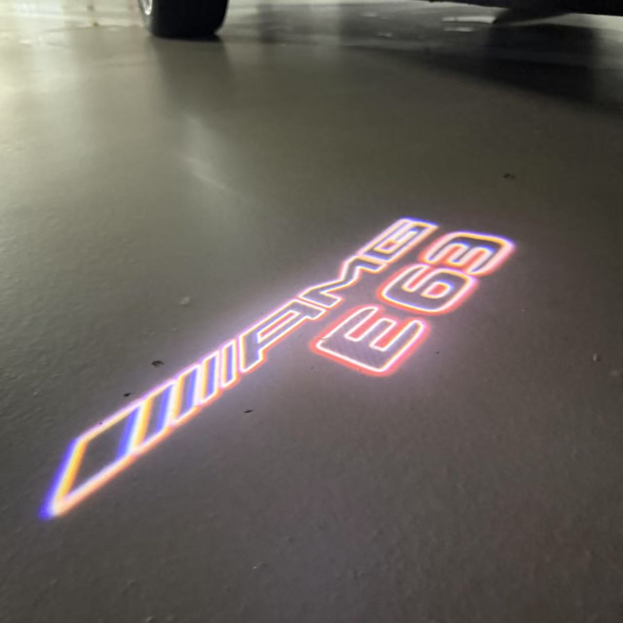 MERCEDES BENZ E63 AMG LOGO PROJECTOT LIGHTS (quantity 1 = 1 sets/2 door lights)Nr.03f011