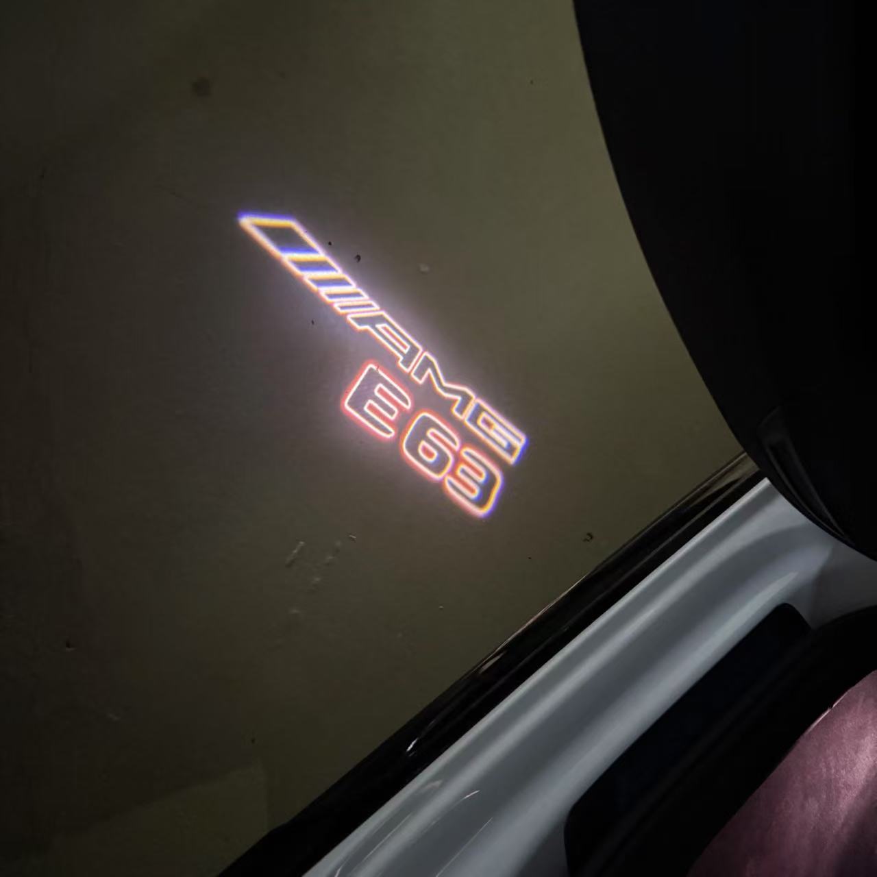 MERCEDES BENZ E63 AMG LOGO PROJECTOT LIGHTS (quantity 1 = 1 sets/2 door lights)Nr.03f011