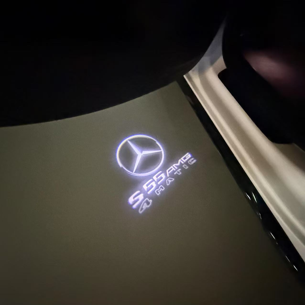MERCEDES BENZ S 55 AMG LOGO PROJECTOR LIGHTS (quantity 1 = 1 sets/2 door lights)Nr.03f04