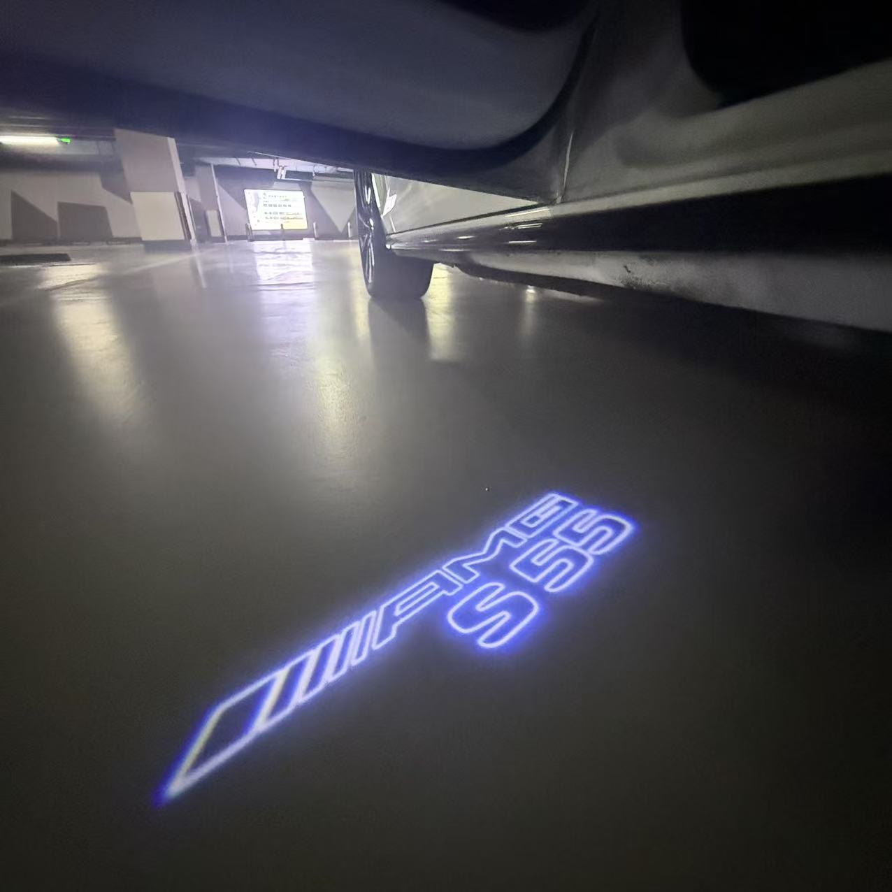 MERCEDES BENZ S 55 AMG LOGO PROJECTOR LIGHTS (quantity 1 = 1 sets/2 door lights)Nr.03f07