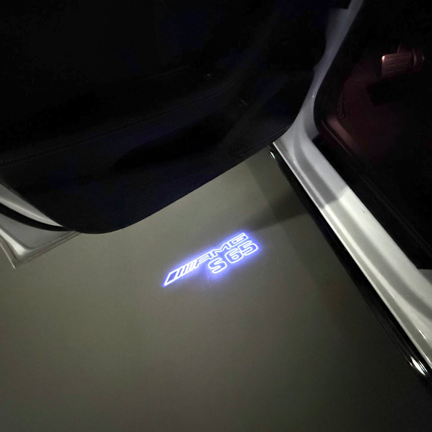 MERCEDES BENZ S 65 AMG LOGO PROJECTOR LIGHTS (quantity 1 = 1 sets/2 door lights)Nr.03f016