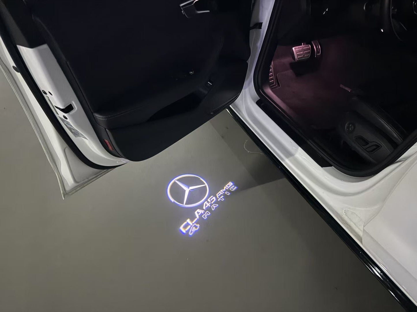MERCEDES BENZ CLA 45 AMG LOGO PROJECTOT LIGHTS (quantity 1 = 1 sets/2 door lights)Nr.03f09