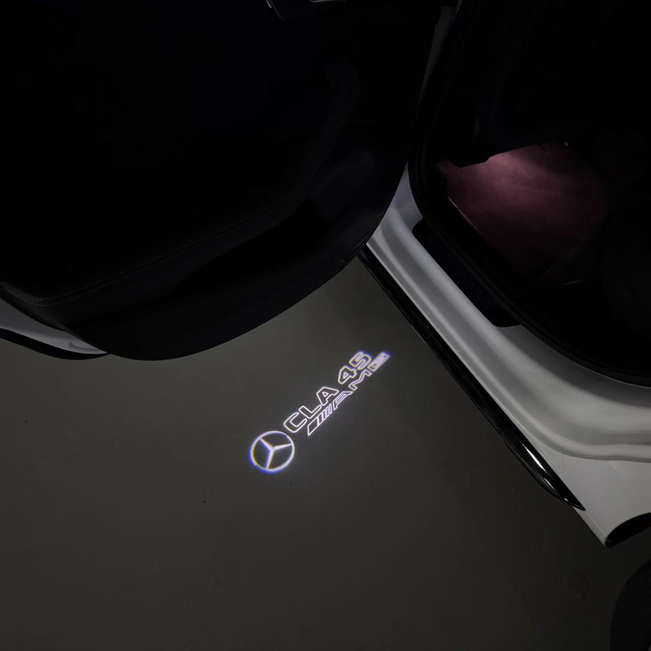 MERCEDES BENZ CLA 45 AMG LOGO PROJECTOT LIGHTS (quantity 1 = 1 sets/2 door lights)Nr.03f010