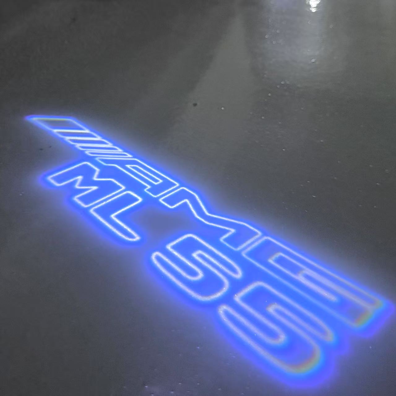 MERCEDES BENZ ML 55 AMG LOGO PROJECTOR LIGHTS (quantity 1 = 1 sets/2 door lights)Nr.03f07
