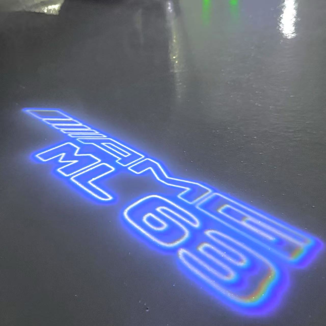MERCEDES BENZ ML 63 AMG LOGO PROJECTOR LIGHTS (quantity 1 = 1 sets/2 door lights)Nr.03f012