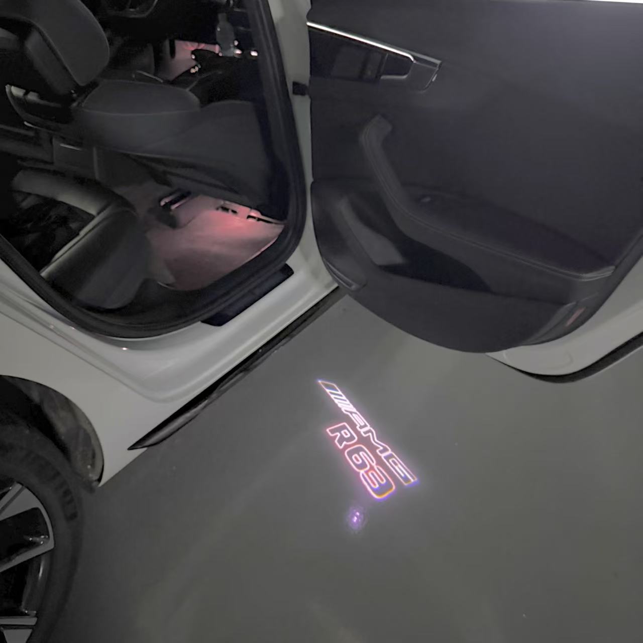 MERCEDES BENZ R 63 AMG LOGO PROJECTOR LIGHTS (quantity 1 = 1 sets/2 door lights)Nr.03f024