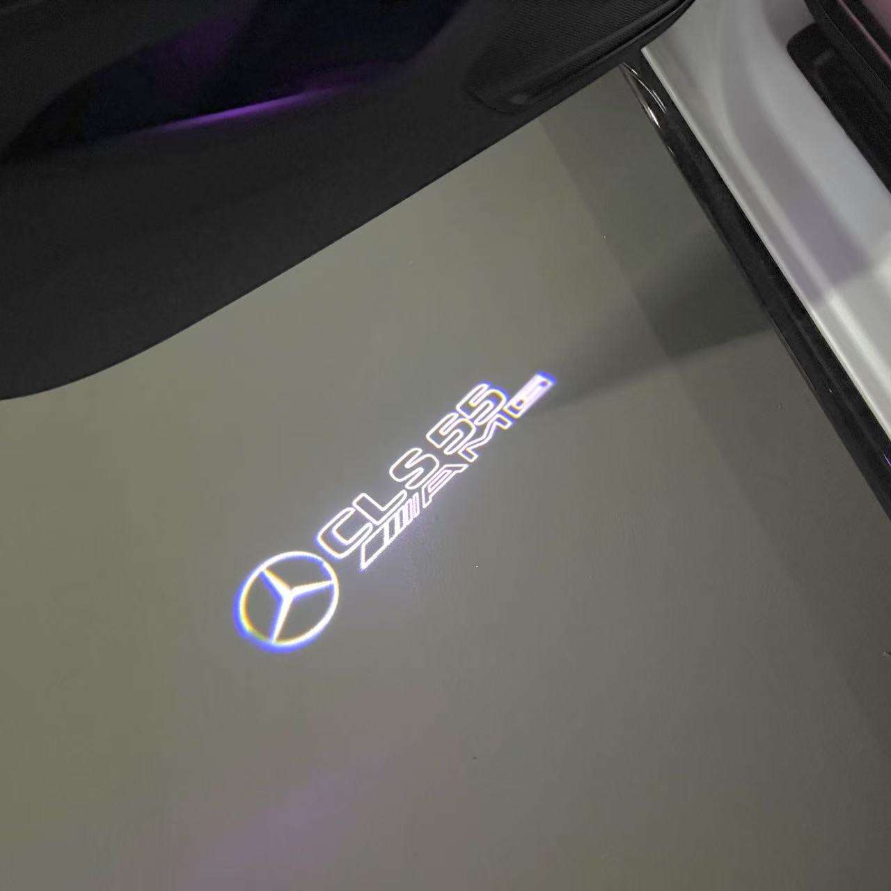 MERCEDES BENZ CLS 55 AMG LOGO PROJECTOT LIGHTS (quantity 1 = 1 sets/2 door lights)Nr.03f09