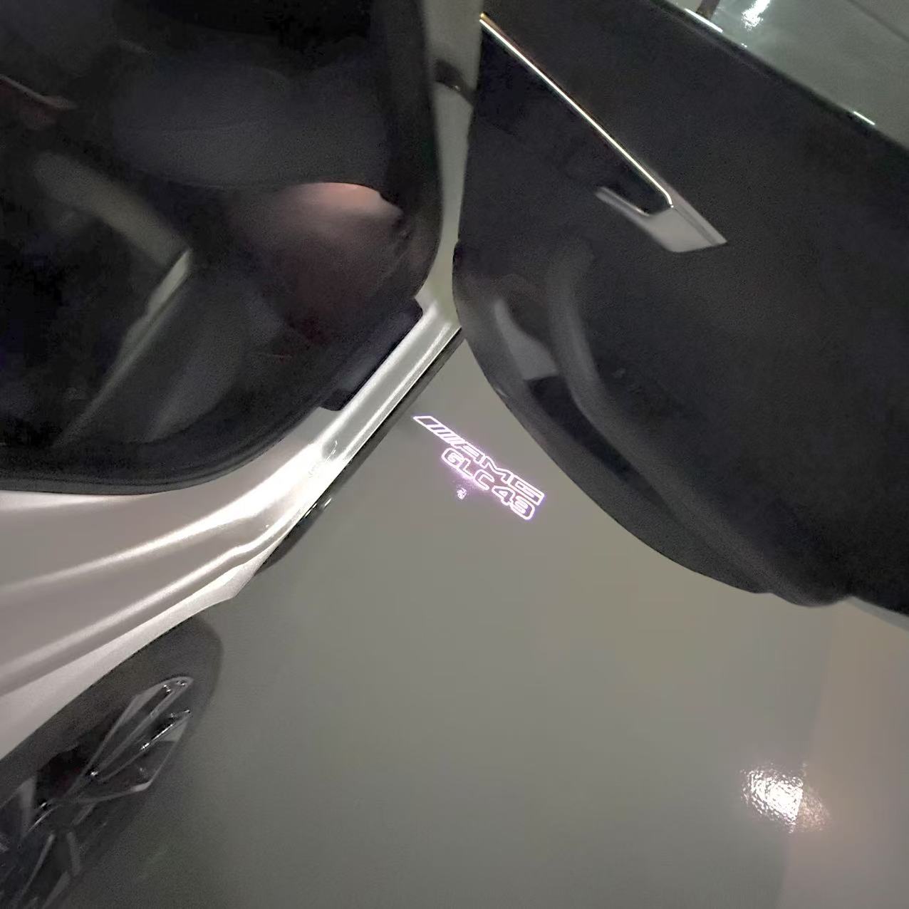 MERCEDES BENZ GLC 43 AMG LOGO PROJECTOR LIGHTS (quantity 1 = 1 sets/2 door lights)Nr.03f025