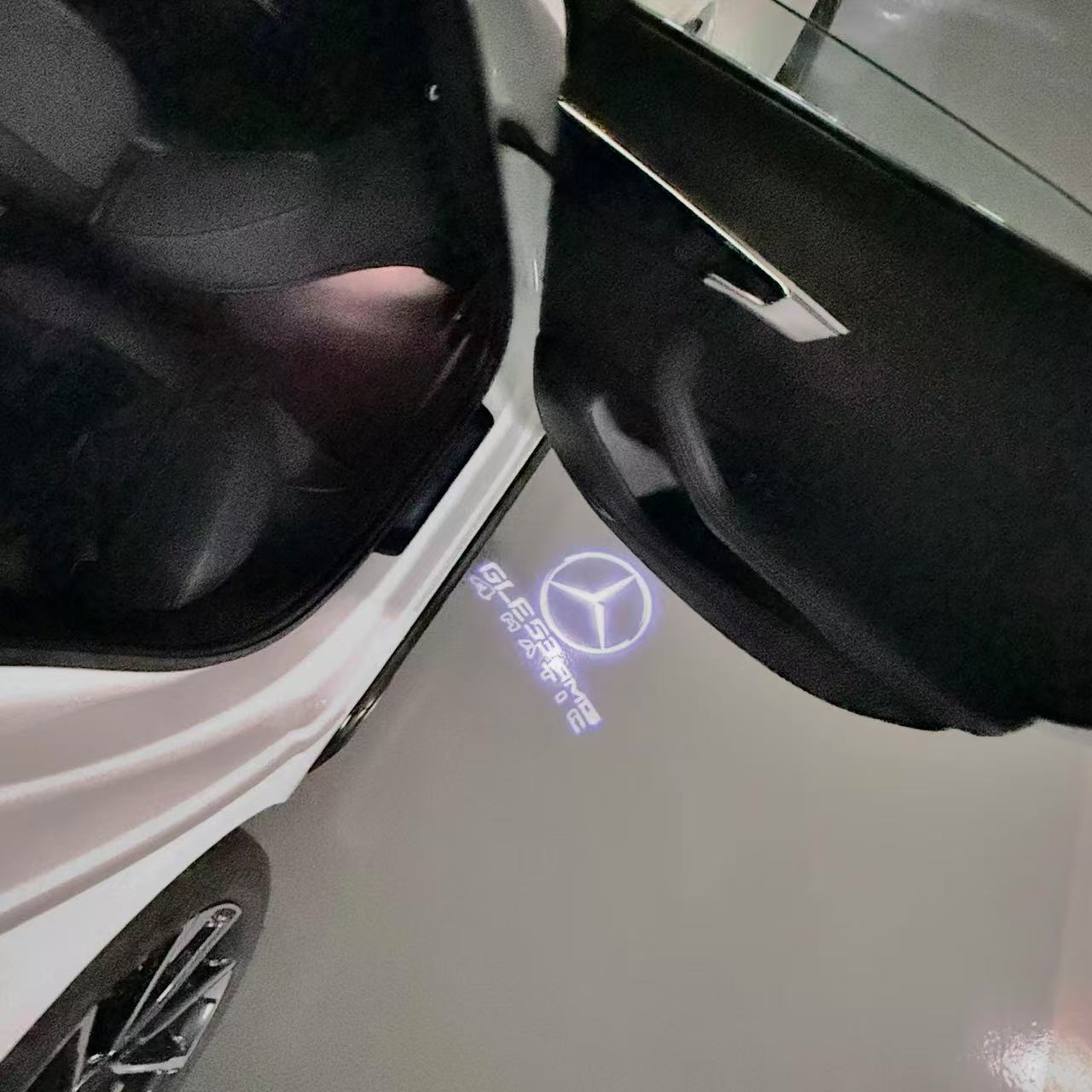 MERCEDES BENZ GLE 53 AMG LOGO PROJECTOR LIGHTS (quantity 1 = 1 sets/2 door lights)Nr.03f031