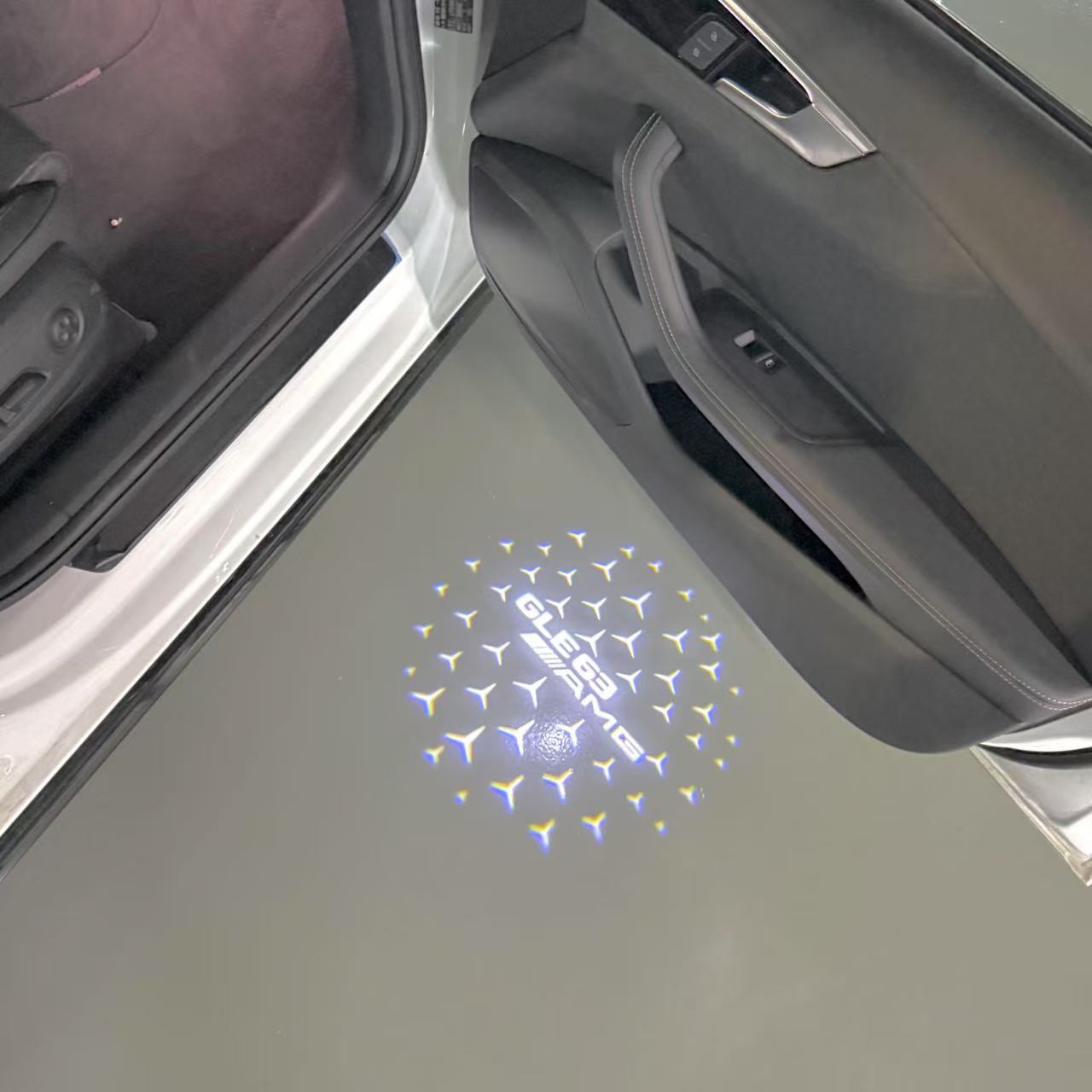 MERCEDES BENZ GLE 63 AMG LOGO PROJECTOR LIGHTS (quantity 1 = 1 sets/2 door lights)Nr.03f039