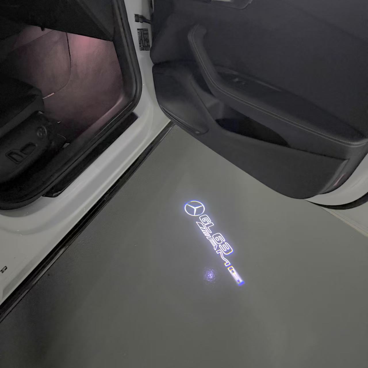 MERCEDES BENZ GL 63 AMG LOGO PROJECTOR LIGHTS (quantity 1 = 1 sets/2 door lights)Nr.03f05