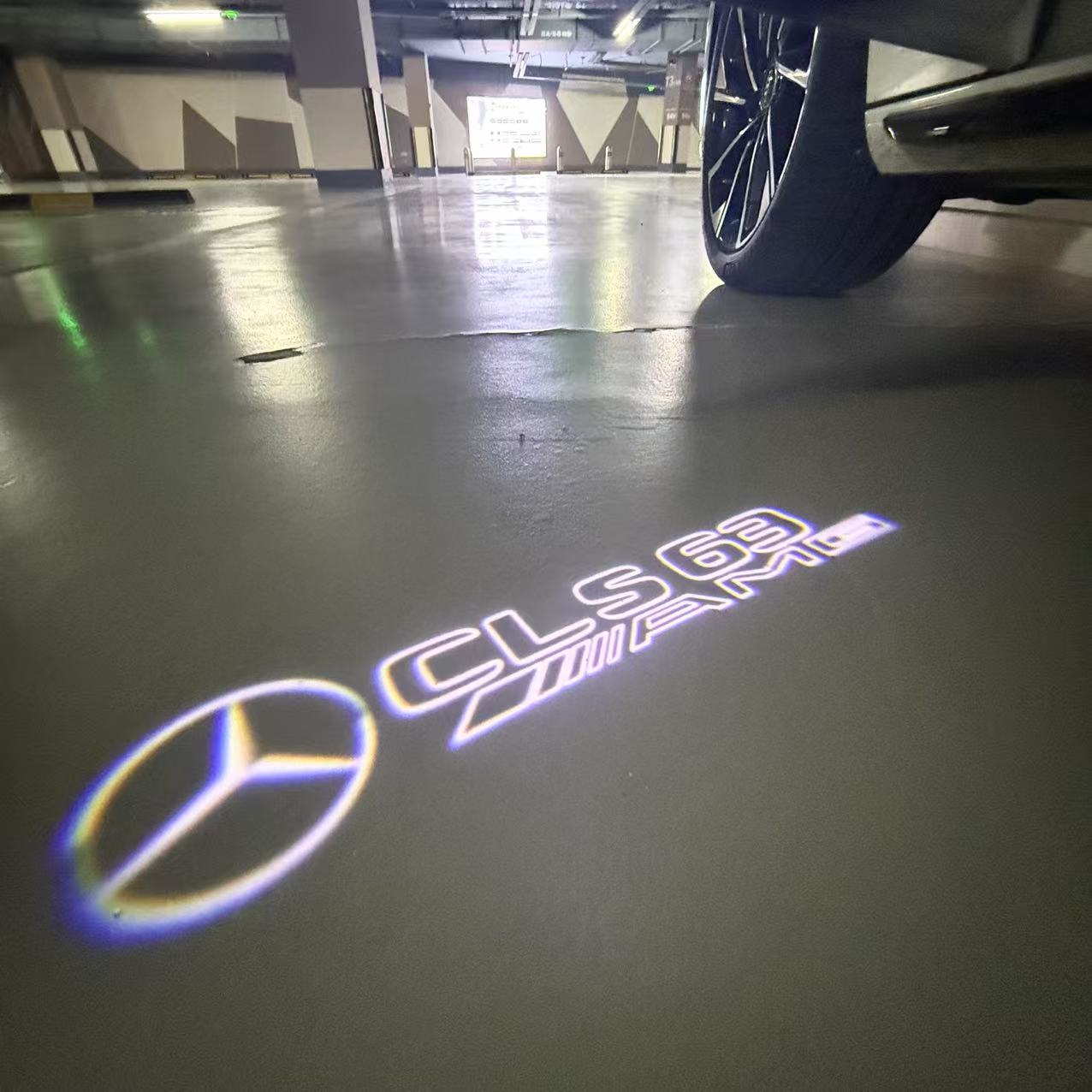 MERCEDES BENZ CLS 63 AMG LOGO PROJECTOT LIGHTS (quantity 1 = 1 sets/2 door lights)Nr.03f015