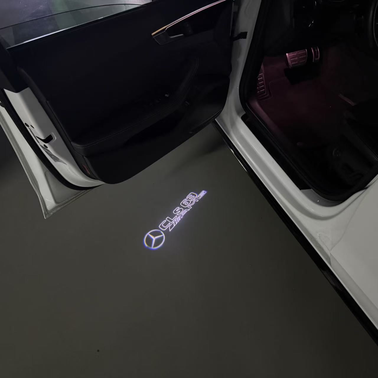 MERCEDES BENZ CLS 63 AMG LOGO PROJECTOT LIGHTS (quantity 1 = 1 sets/2 door lights)Nr.03f015