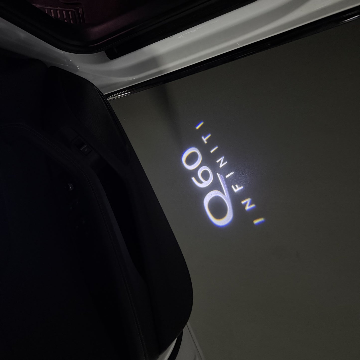 INFINITI Q60 LOGO PROJECROTR LIGHTS (quantity 1 = 1 sets/2 door lights)Nr.74A33