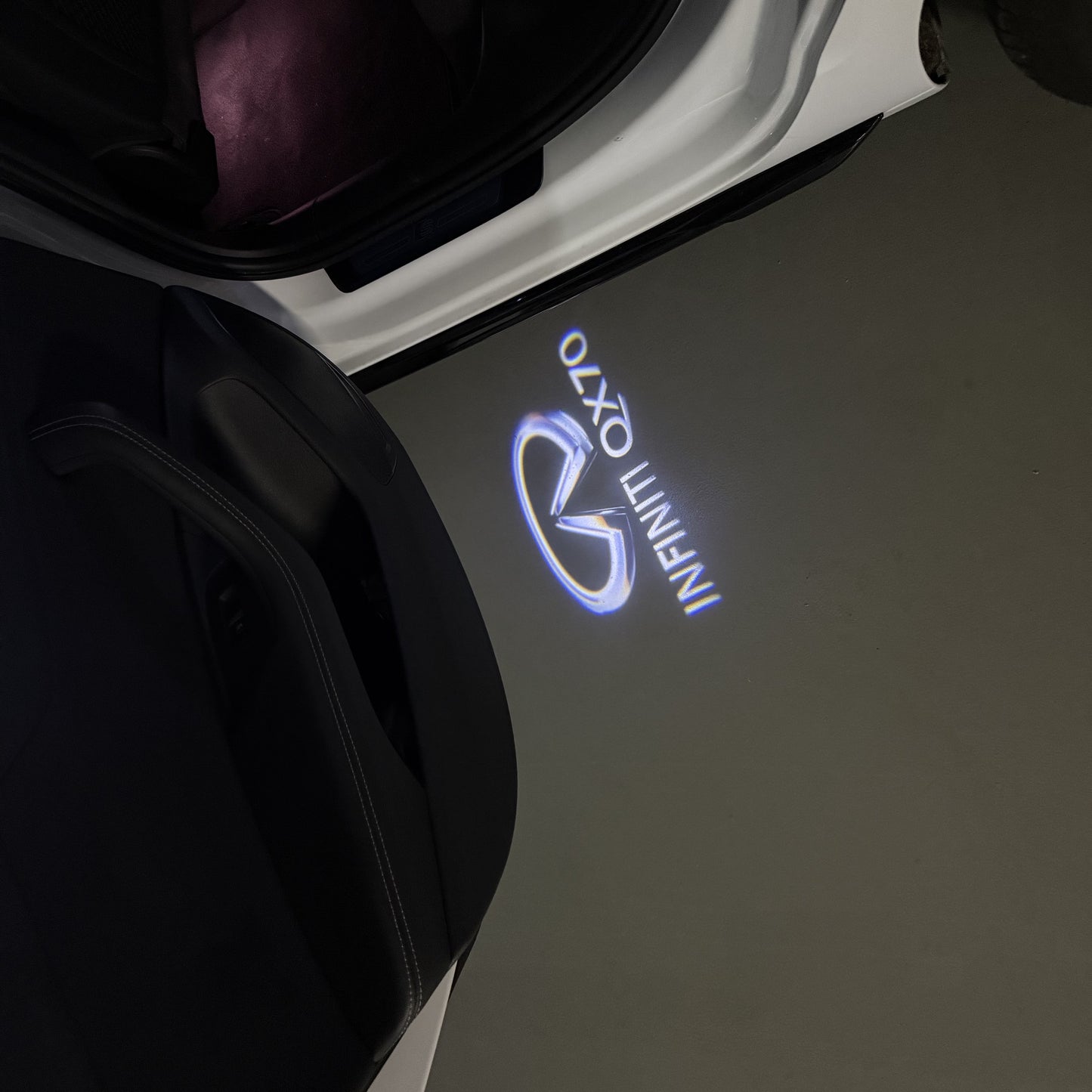 INFINITI QX70 LOGO PROJECROTR LIGHTS (quantity 1 = 1 sets/2 door lights)Nr.74A29
