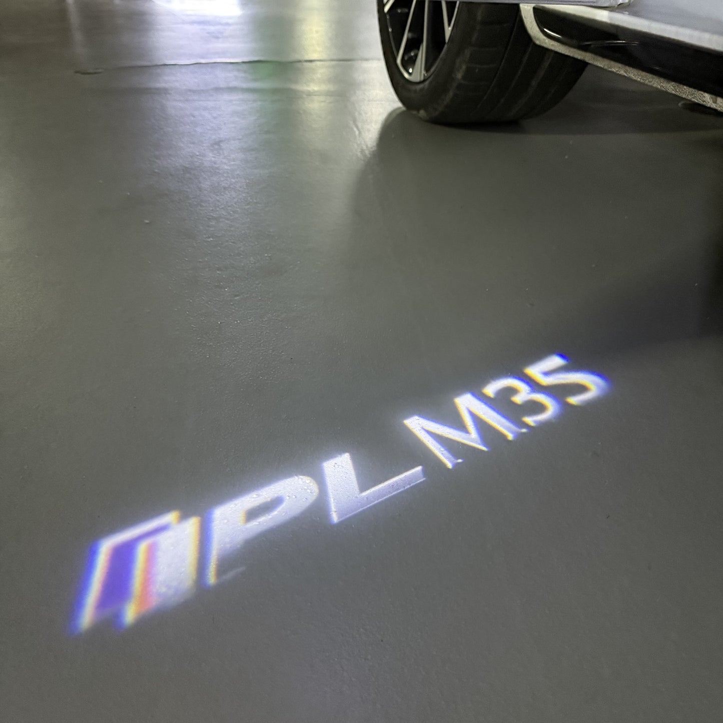 INFINITI M35 LOGO PROJECROTR LIGHTS (quantity 1 = 1 sets/2 door lights)Nr.74A94